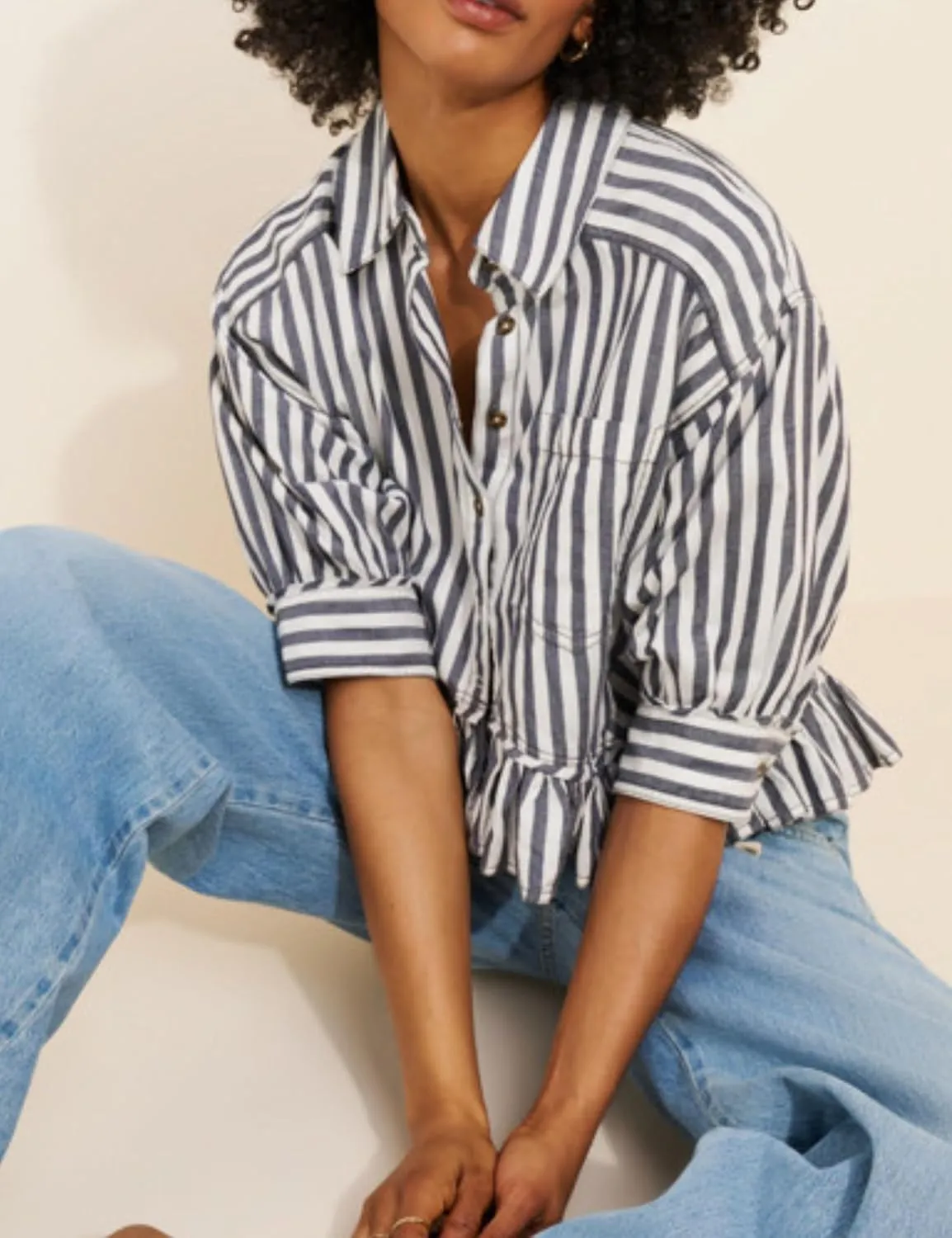 InterNos Womens Striped 3/4 Sleeve Blouse Loose V Neck Button Down Ruffled Hem Vertical Shirt Top with Pocket